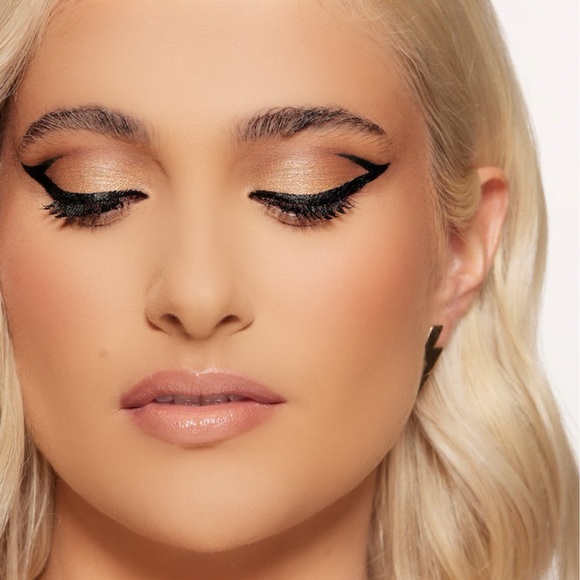 NIB✅Patrick Starrr’s ONE / SIZE
Point Made Eyeliner & Eyeshadow Set - Picture 2 of 10